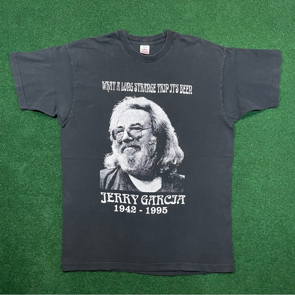 Vintage 1995 Jerry Garcia Memorial T-Shirt
